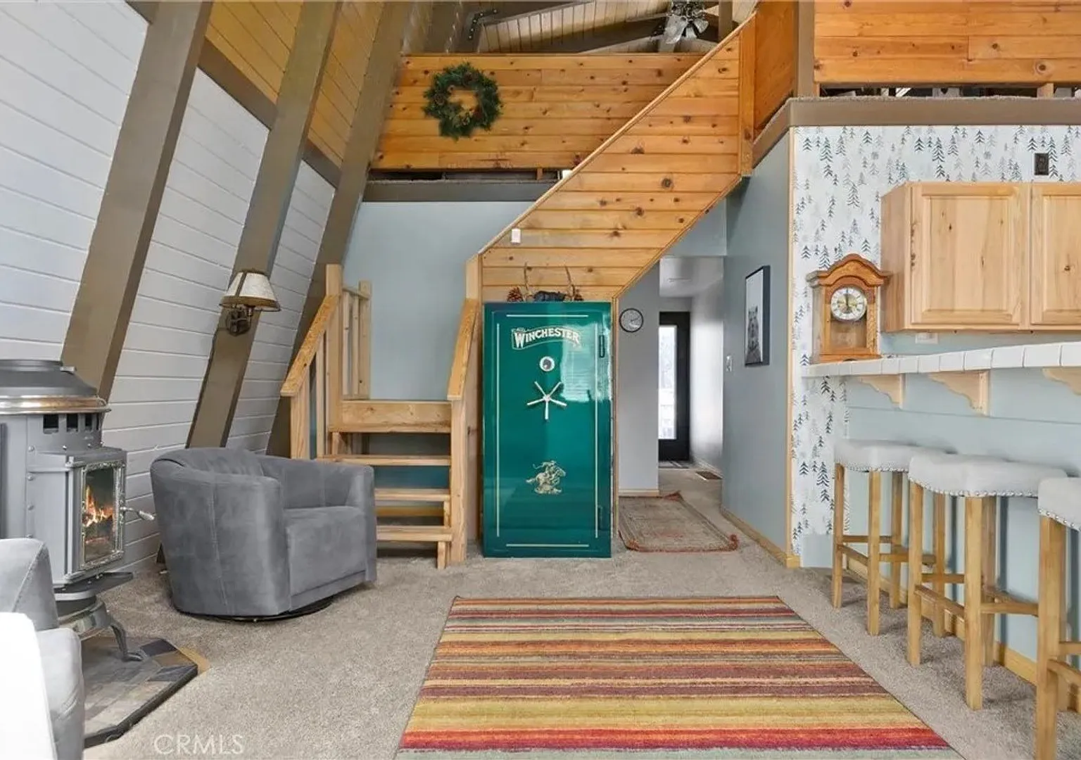 3-Bedroom Cabin with Spacious Loft, Large Deck & Fully Furnished(Optional) — Photo 4