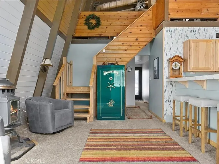 2116 Glacier Dr — Photo 4