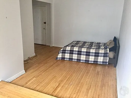 Rented by Halstead Real Estate | media 18