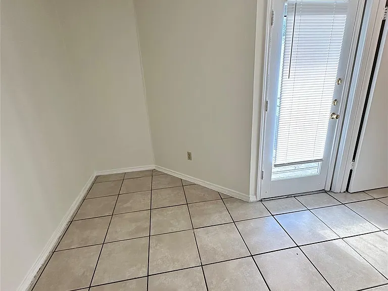 4322 Gillis St #206 — Photo 20