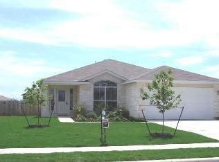 916 Washburn Dr, Leander, TX 78641