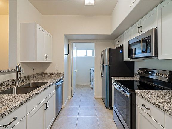 4th image of 2615 W Gary Ave Unit 2014