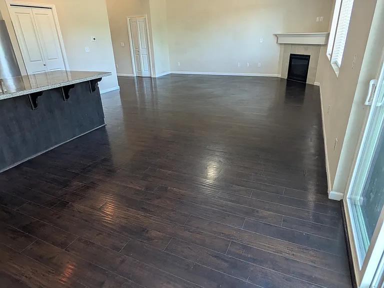 11810 NE 128th Pl — Photo 3
