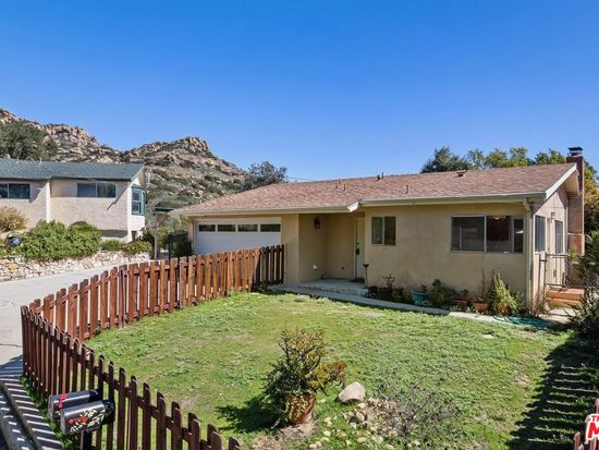 130 Ehlers Dr, Chatsworth, CA 91311