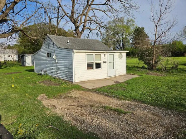 1913 S Osborne Avenue, Janesville, WI 53546