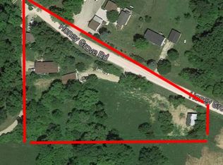 5701 Honey Grove Rd, Ely, IA 52227