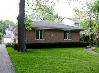 1295 Asbury Ave, Winnetka, IL 60093