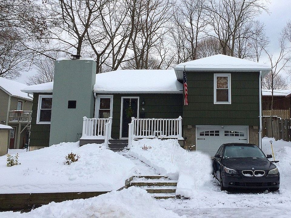 2nd image of 20 S Green St