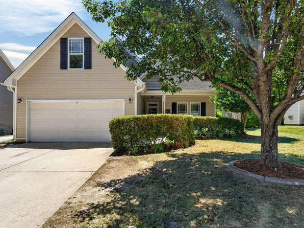 1724 Heisser Ln, Fuquay Varina, NC 27526