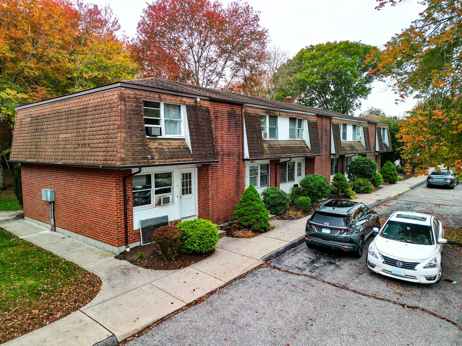 2 bed, 825 sqft, $2,200 — Photo 2