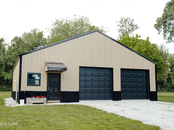 941 Pinetree Rd, Jamestown, TN 38556