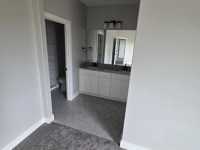 1150 Vista Ct — Photo 8