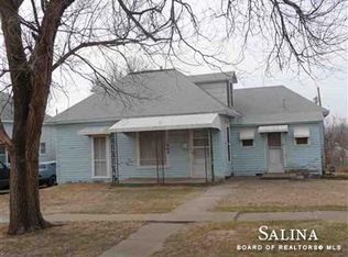 1004 N State St, Ellsworth, KS 67439