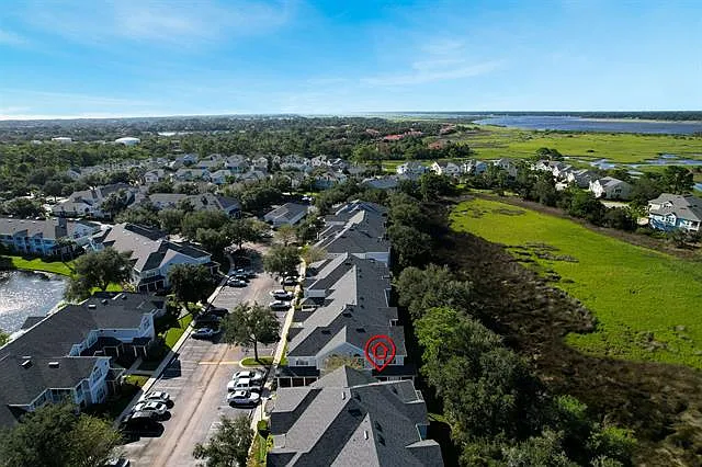 25115 Harbour Vista Cir — Photo 42
