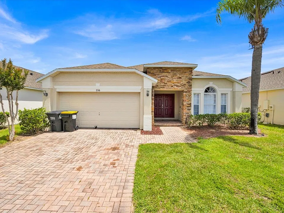 236 Lancaster Dr