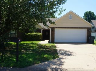 2503 Cecil Tedder Dr, Searcy, AR 72143