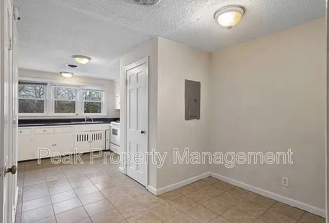 4913 Chamberlayne Ave #1 — Photo 10