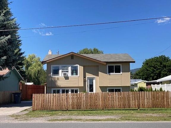 3rd image of 850 Juniper St
