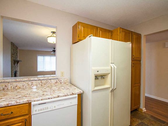 4th image of 109 Northlake Dr
