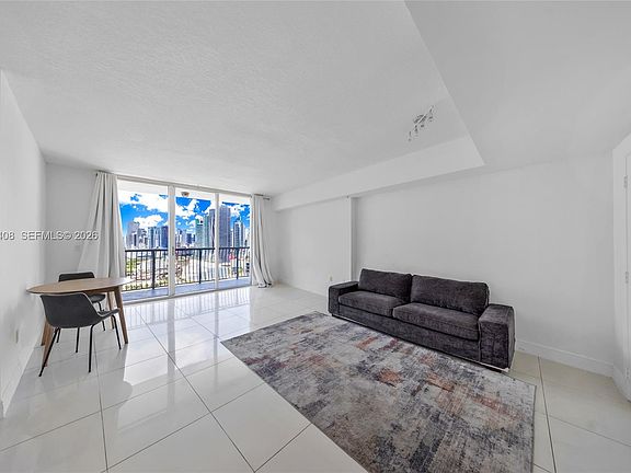 2nd image of 1750 N Bayshore Dr #3308
