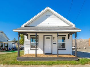 15 S Washington St, Chesterfield, IN 46017