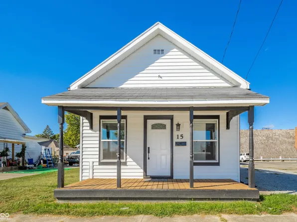 15 S Washington St, Chesterfield, IN 46017