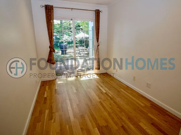 9 Scenic Ave — Photo 10
