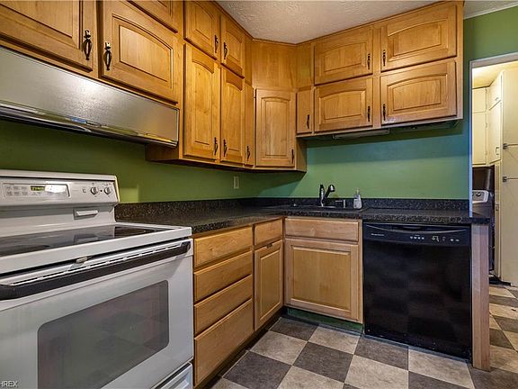 5th image of 3895 Morley Dr