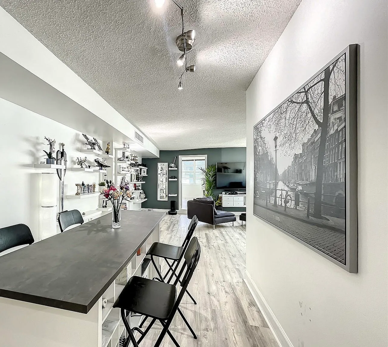999 Brickell Bay Dr — Photo 1