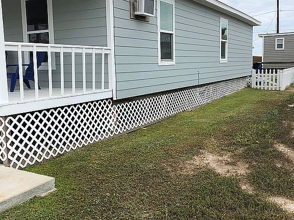 5th image of 1510 S Live Oak St