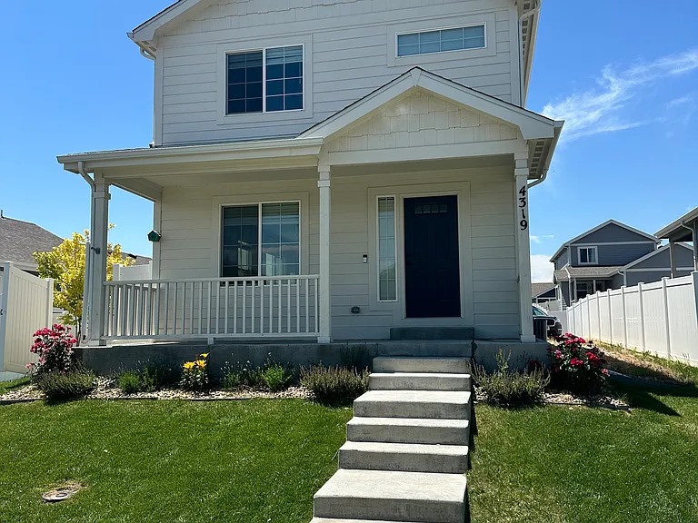 4319 Sunflower Rd — Photo 2
