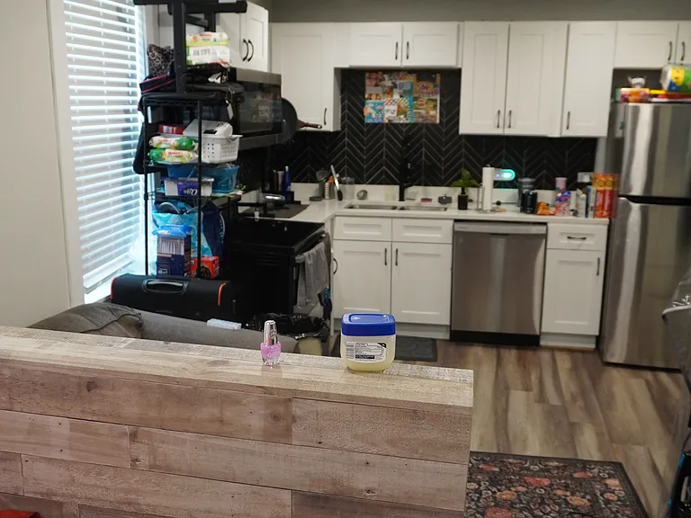 1503 W 19th St #3R — Photo 11