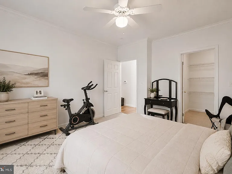 1708 Lake Shore Crest Dr #24 — Photo 17