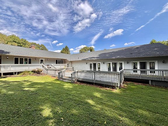 3rd image of 2297 Dayton Rd NE
