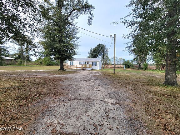3rd image of 6122 Bolivia Ln