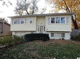 3401 SW Lakeside Dr, Topeka, KS 66614