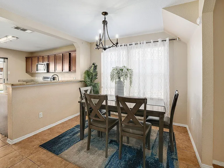 120 Mallard Ln — Photo 6