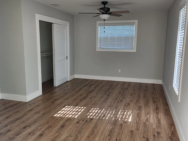 3068 Huron Ave — Photo 3