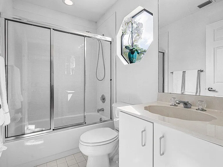 17099 Ryton Ln — Photo 21