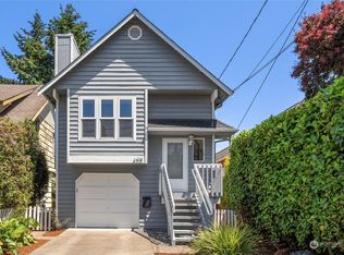 6218 Latona Ave NE, Seattle, WA 98115