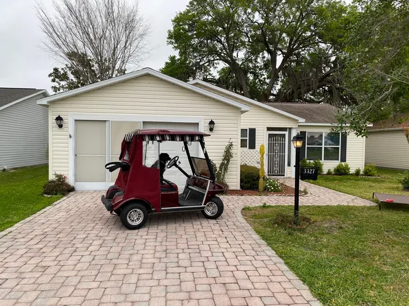 3327 Woodridge Dr, The Villages, FL 32162