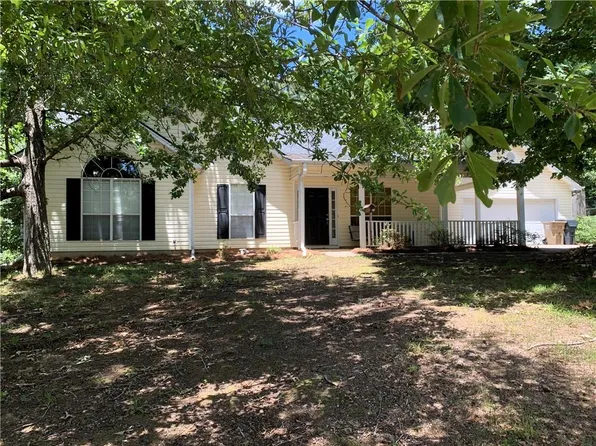 517 Oxford Rdg, Winder, GA 30680