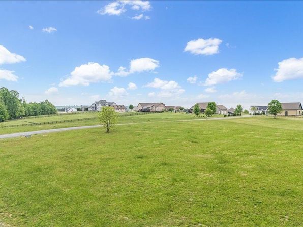 215 Deer Run Dr UNIT JH215, Jasper, TN 37347