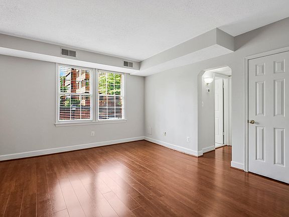 5th image of 602 Bashford Ln Unit 2212