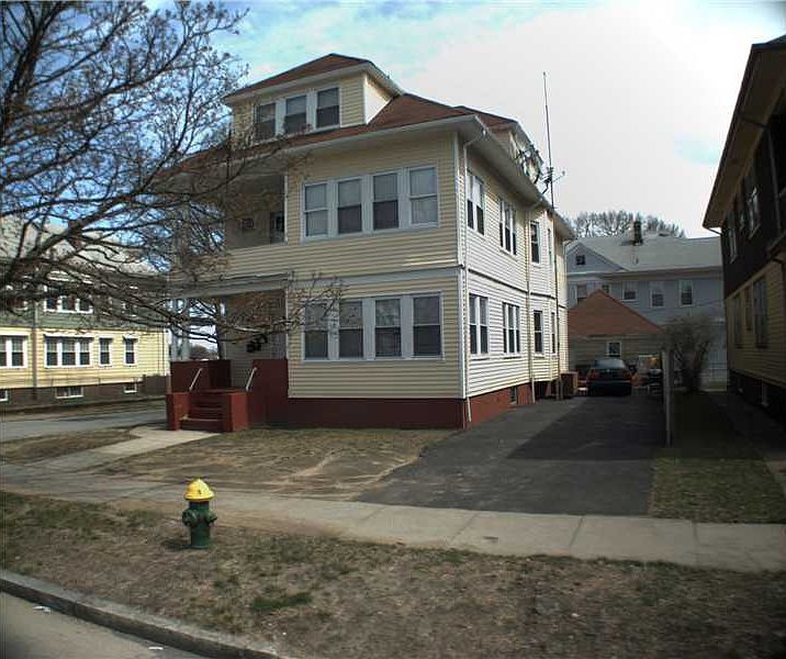 1st image of 126 Reservoir Ave