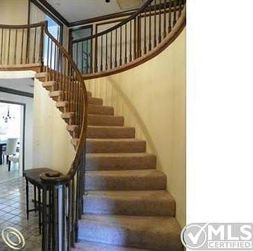 2-Story FOYER.jpg