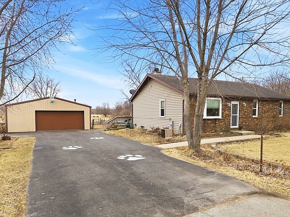 2nd image of 20117 W South Arsenal Rd