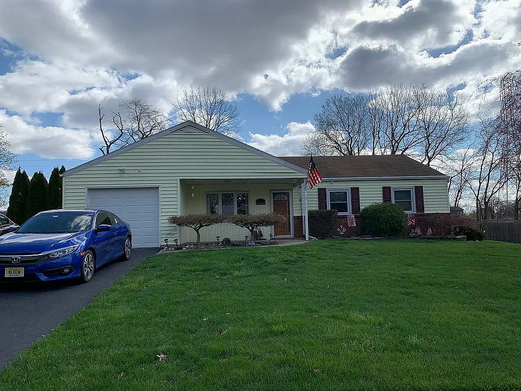 52 Lynnfield Ter photo 1