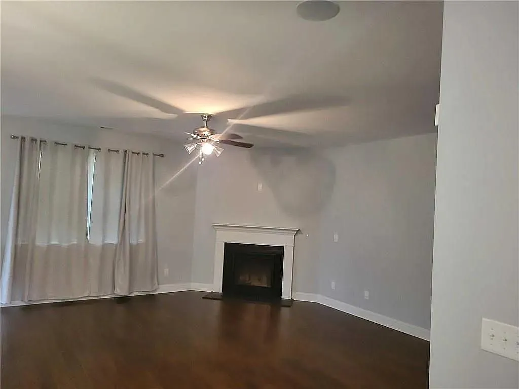 4 bed, 3.0 bath, 3080 sqft, $3,150 — Photo 4