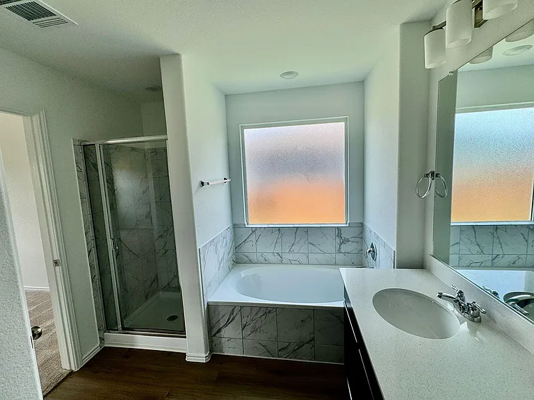 440 Doherty — Photo 12